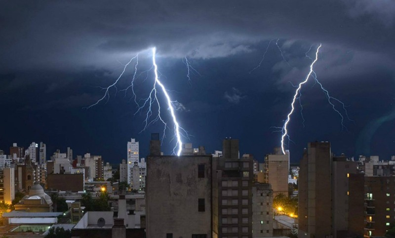 Alerta amarillo por tormentas para el viernes a la noche y madrugada del sábado