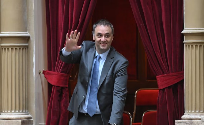 El Ministerio de Seguridad denunciará a Rodolfo Tailhade por supuesto espionaje ilegal